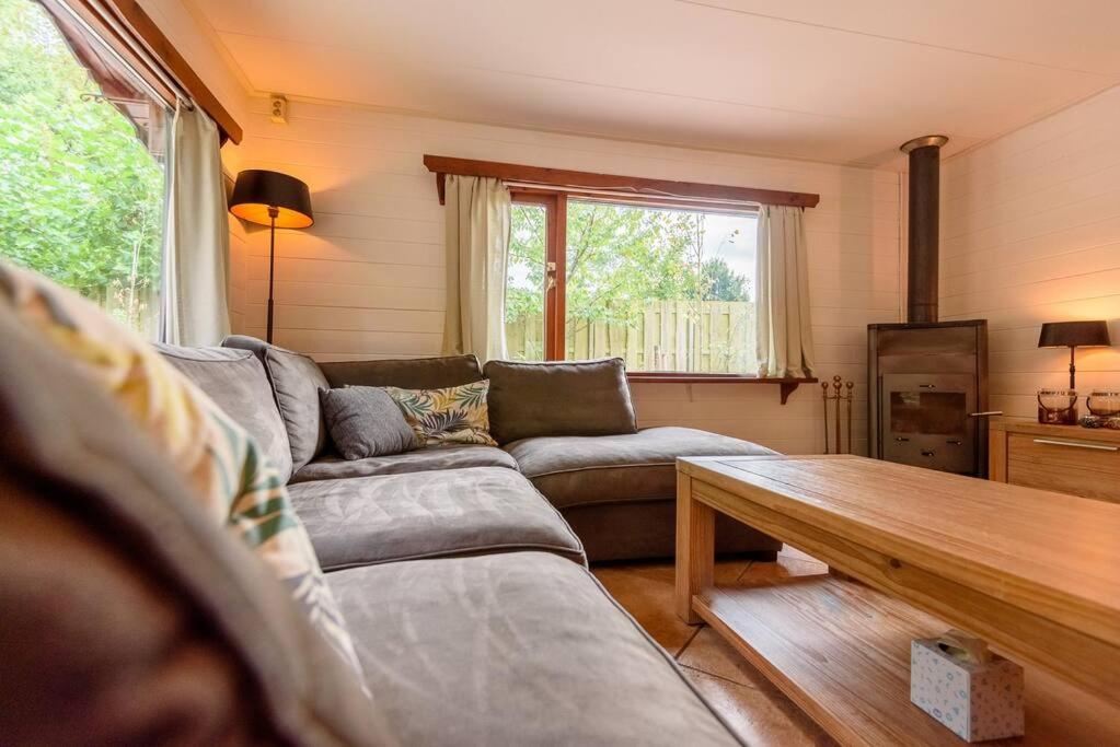 Spacious Wooden Cottage With Infra-Red Sauna At Veluwe Putten Eksteriør billede