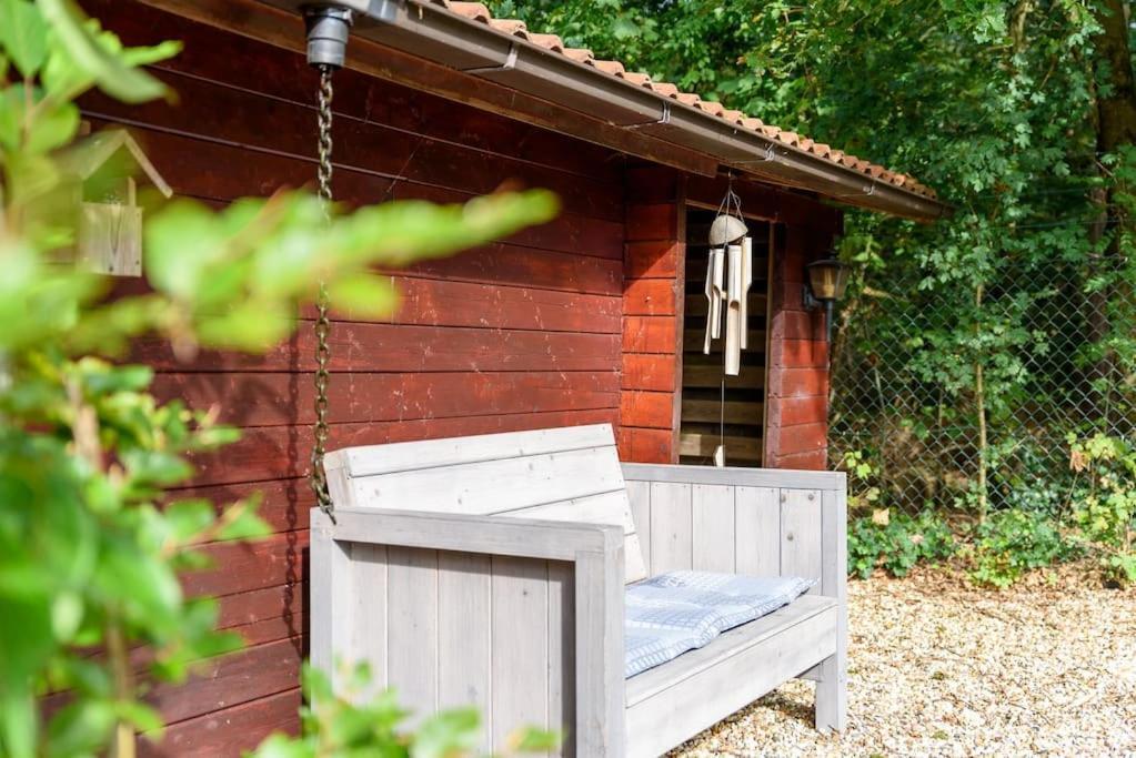 Spacious Wooden Cottage With Infra-Red Sauna At Veluwe Putten Eksteriør billede